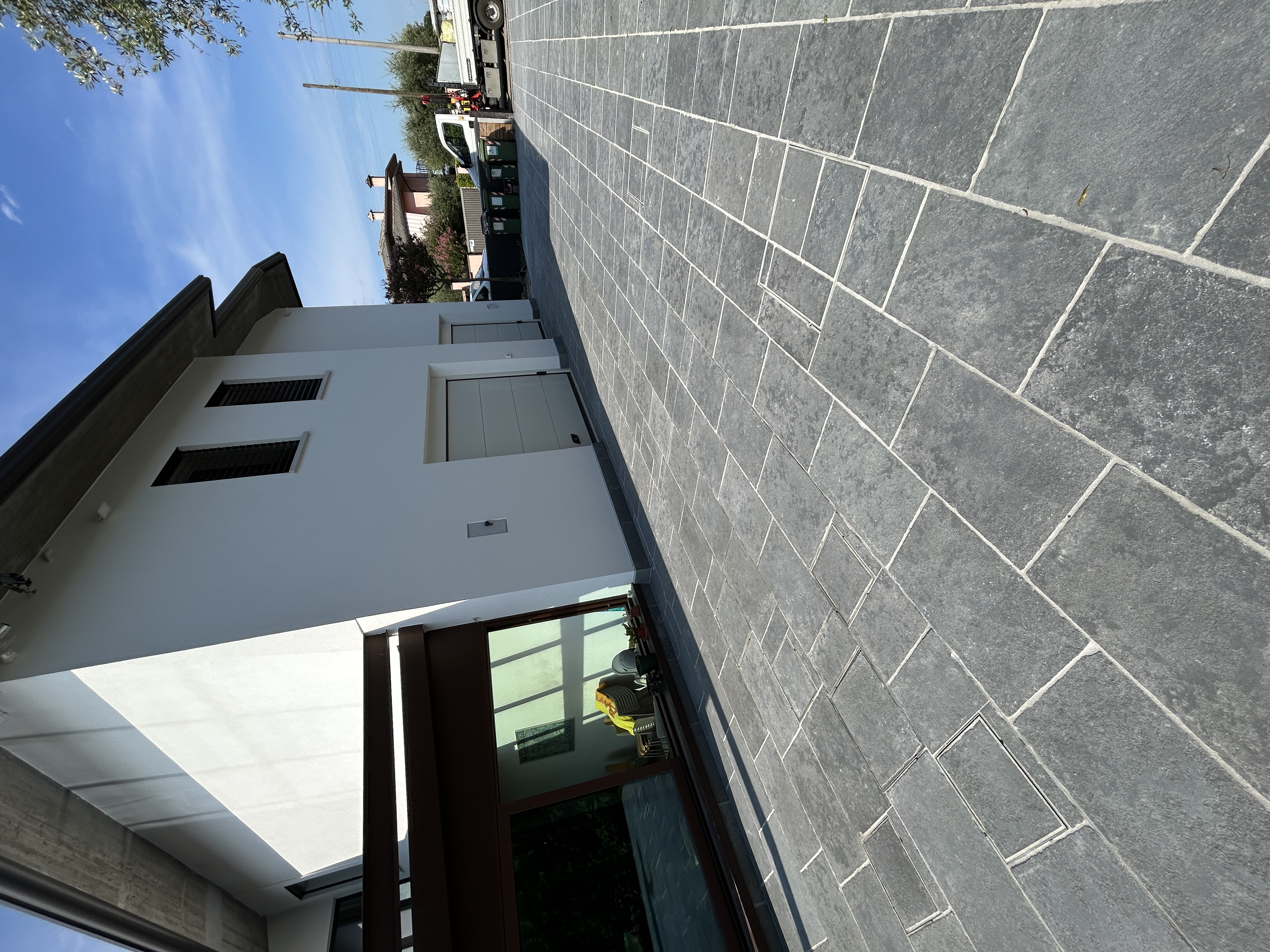 Pavimenti Interni ed Esterni